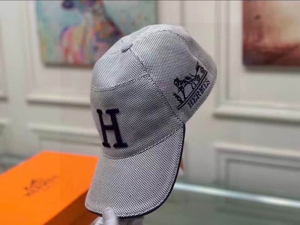 Hermès H Logo Light Grey Canvas Baseball Cap - Picture 3 of 3